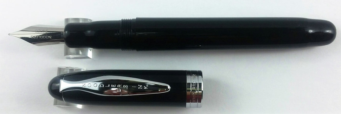 Noodler's Ink Ahab Black Flex Fountain Pen | 15001 | Pen Place