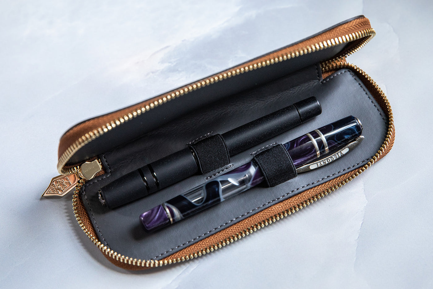 Visconti 2 Pen Holder | KL06-01 | Pen Place