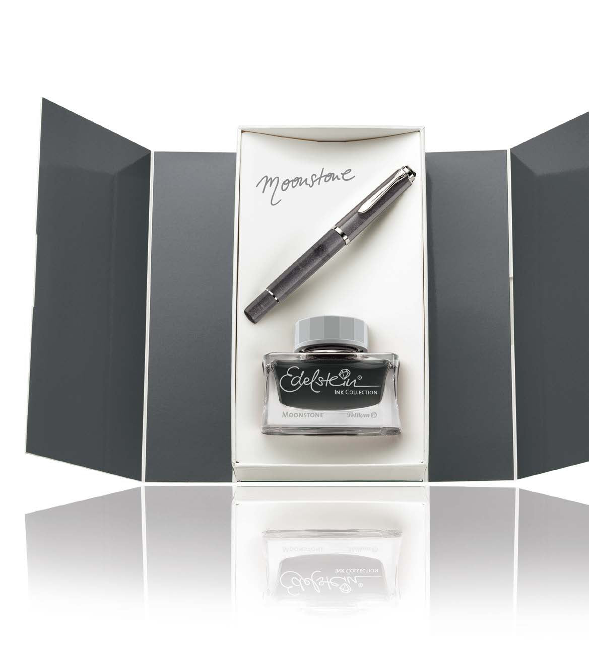 Pelikan Classic 205 Moonstone Fountain Pen