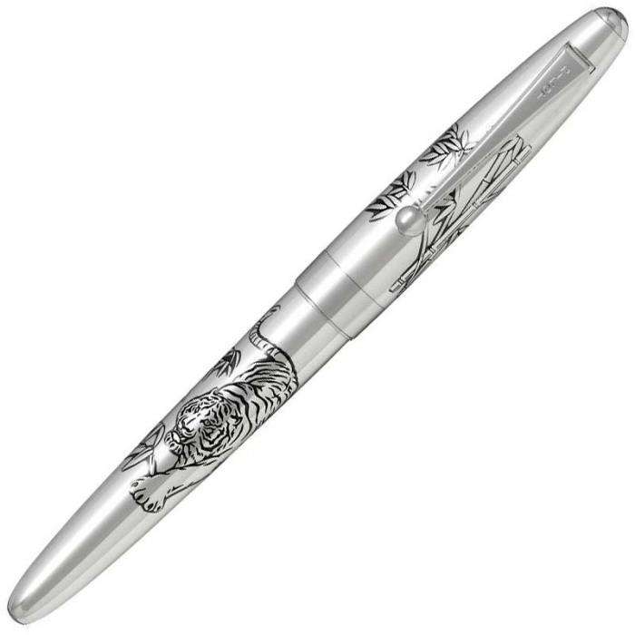 https://nibsmith.com/wp-content/uploads/2019/09/Pilot-Silvern-Tiger-fountain-pen-capped-nibsmith-700x700.jpg