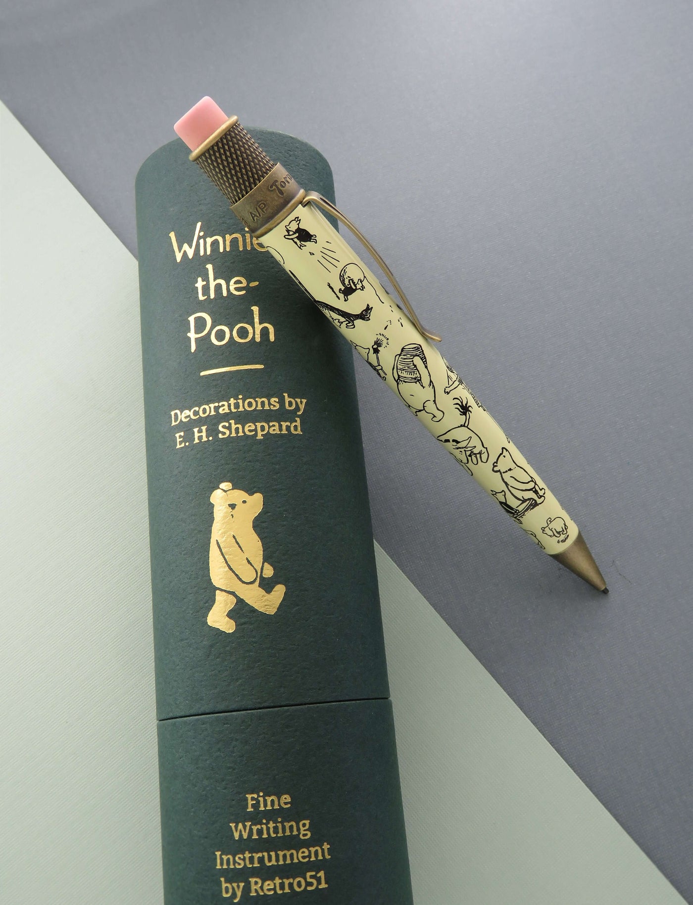 Retro 1951 Tornado Deluxe A.A. Milne Winnie-the-Pooh Decorations by E.H. Shepard Mechanical Pencil