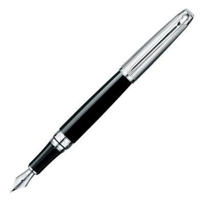 Caran d'Ache Leman Bicolor Black Fountain Pen | 4799.289 | Pen Place