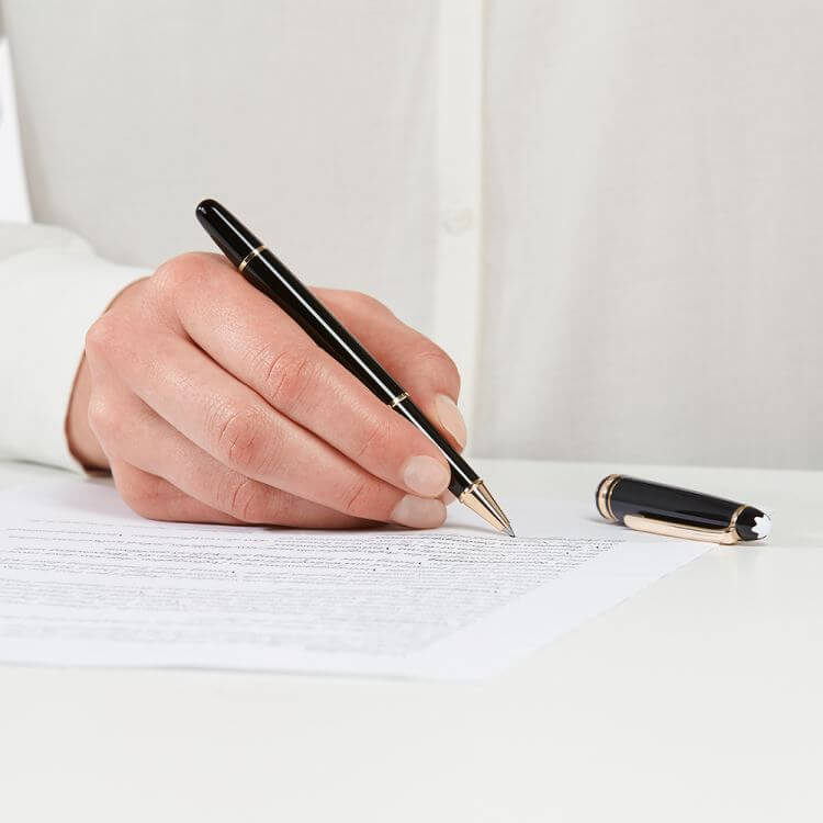 Montblanc Meisterstück Gold-Coated Classique Rollerball Pen | 12890 | Pen Place